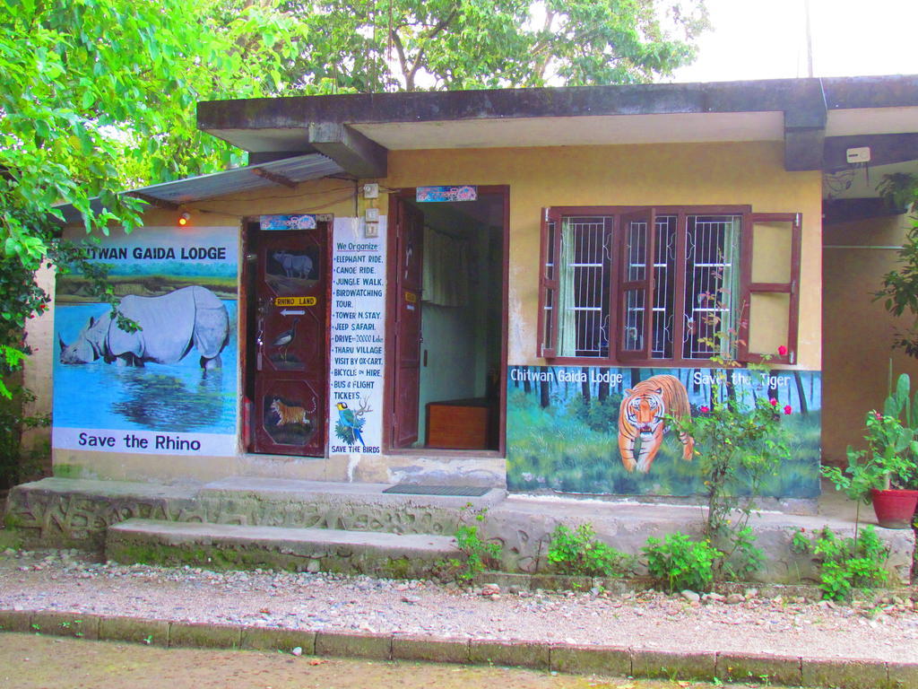 Chitwan Gaida Lodge โซราฮา ภายนอก รูปภาพ