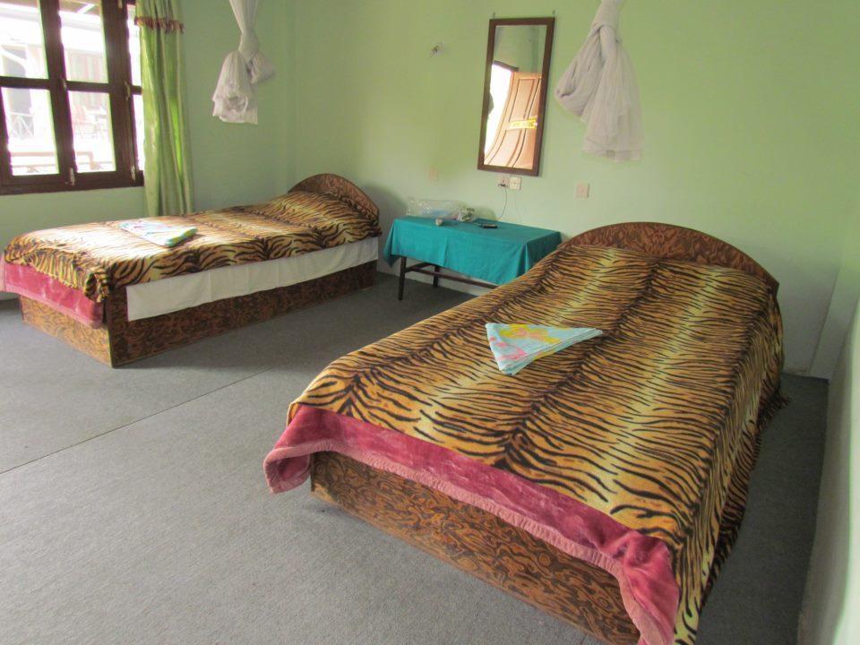 Chitwan Gaida Lodge โซราฮา ภายนอก รูปภาพ