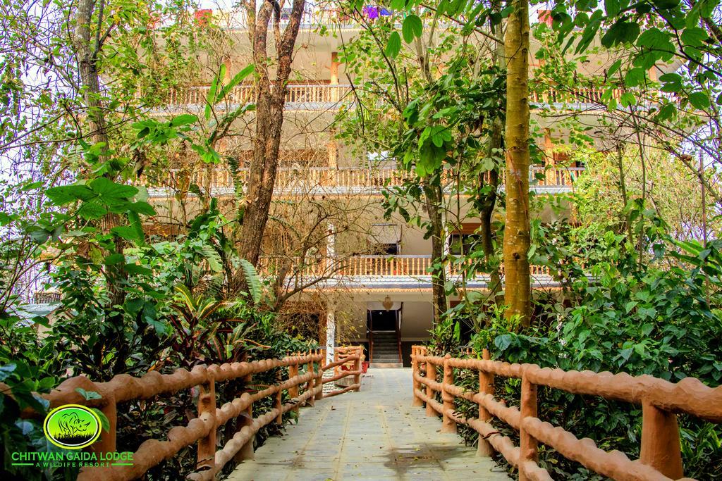 Chitwan Gaida Lodge โซราฮา ภายนอก รูปภาพ