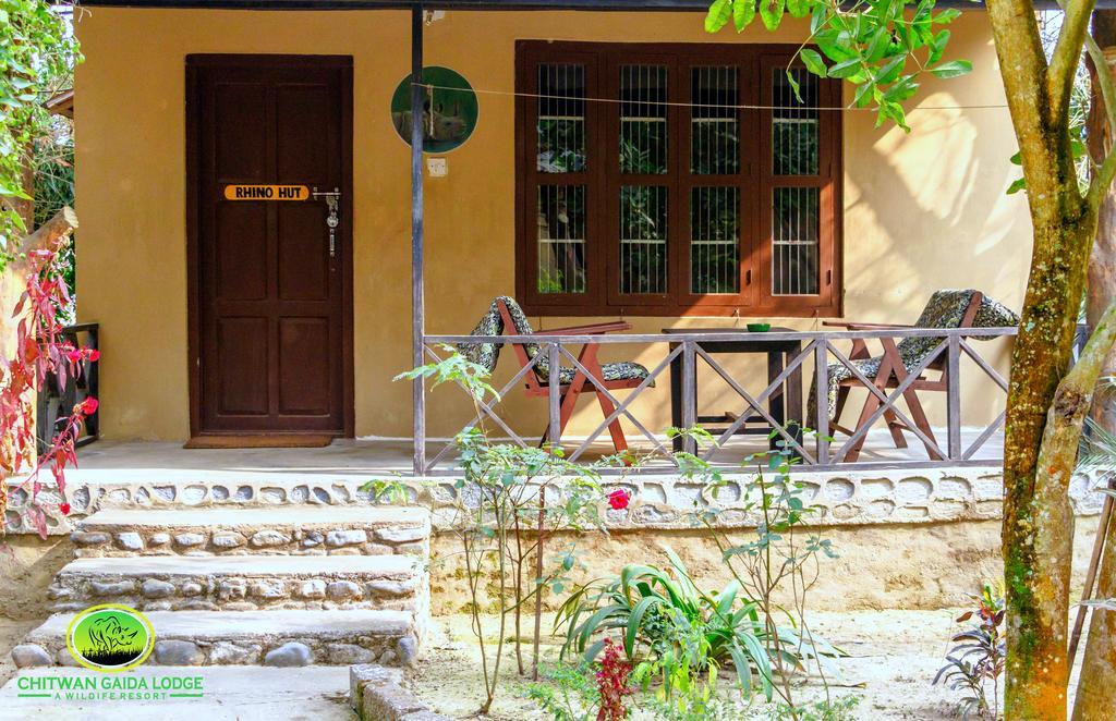 Chitwan Gaida Lodge โซราฮา ภายนอก รูปภาพ
